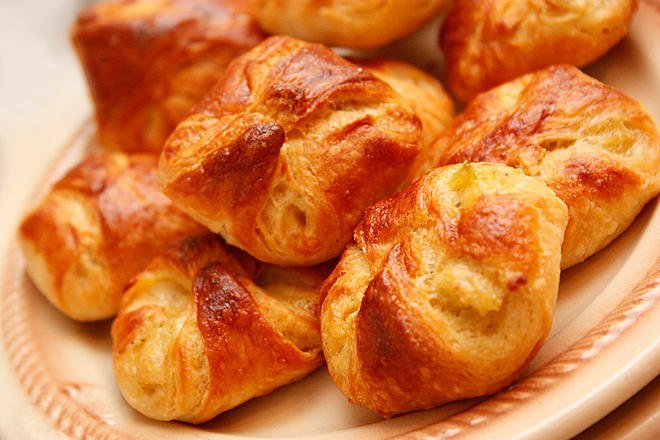 Aranybarnára sült házi káposztás batyu - GSZT receptek