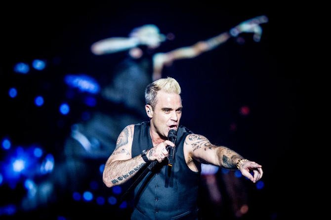 Teltház volt Robbie Williams koncerten