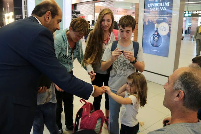 Csoki és zongorakoncert a Turizmus Világnapján a repülőtéren