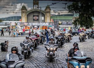 115 éves jubileumi Harley gigatalálkozó 115 éves jubileumi Harley gigatalálkozó