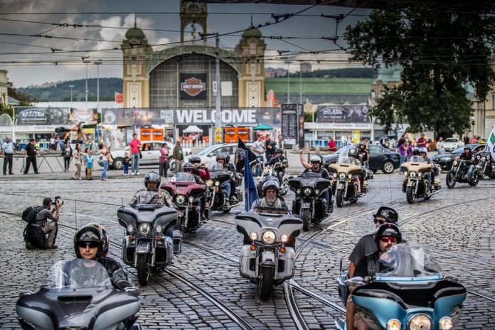115 éves jubileumi Harley gigatalálkozó