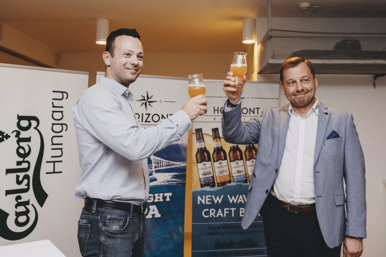 Egész estés sör debütál a kézműves magyar főzde és a világmárka összefogásával
