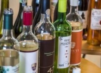 Kiválasztották aV4 országok legjobb borait