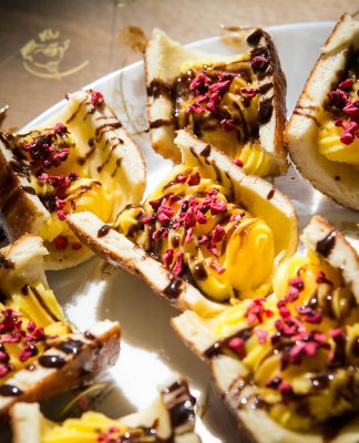 Egyedülálló kürtőskalács-cukrászda nyílt az Állatkerti körúton, a Holnemvolt Várban