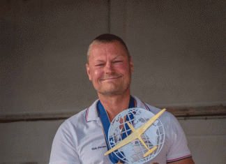 Ötödik világbajnoki címét nyerte Tóth Ferenc a WIZZ AIR pilótája a vitorlázó műrepülő VB-n