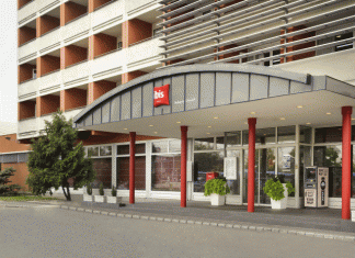 Felújítás után nevet vált a budapesti ibis Aero