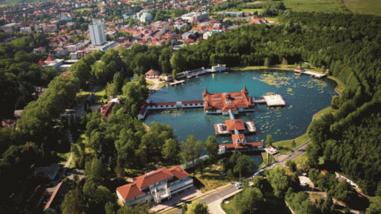 113 nyertes magánszálláshely pályázó Hévízen