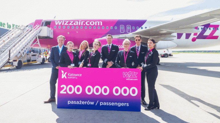 Új mérföldkövekhez ért a WIZZ Air: 15 éves születésnap, 200 millió utas