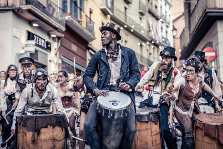 Utcaszínházak a Szigeten