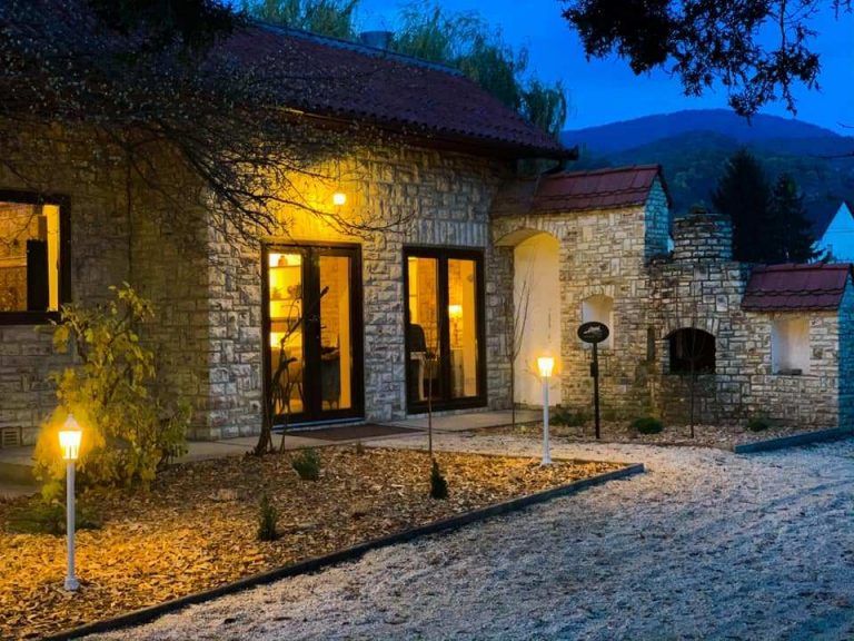 Csúcsgasztronómia a Zengő lábánál