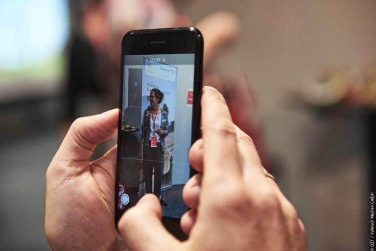 Kitekintő a jövőbe a virtuális DZT Knowledge Day 2020 rendezvényen