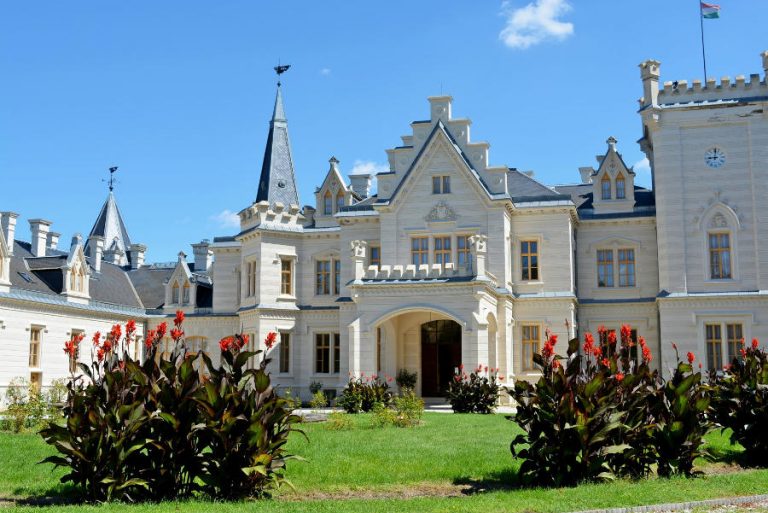 Nádasdladány - Nádasdy-kastély