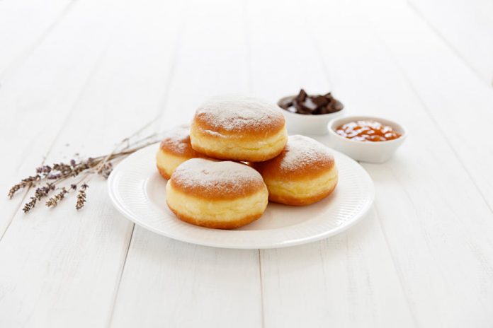 baracklekváros szalagos fánk