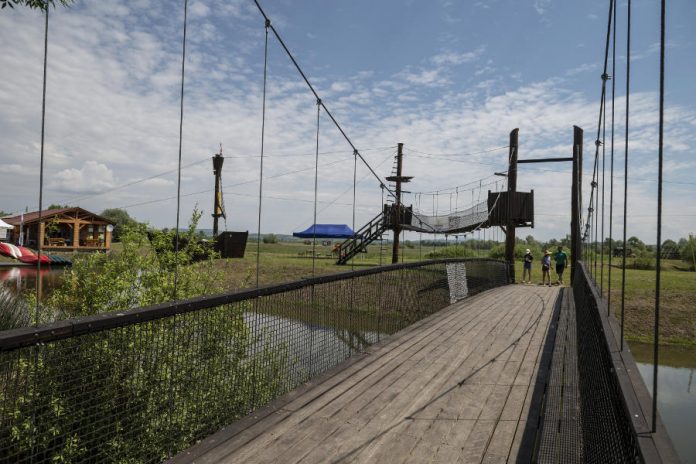 Szécsény, Robinson szigetek Szécsény, Robinson szigetek