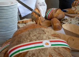 Szent István-napi kenyér a Magyar Ízek Utcája