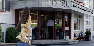 Utazás, szálloda, turizmus