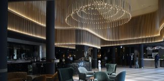 Esztergomban 12 milliárd forintos szállodafejlesztés valósult meg Grand Hotel Esztergom, lobby