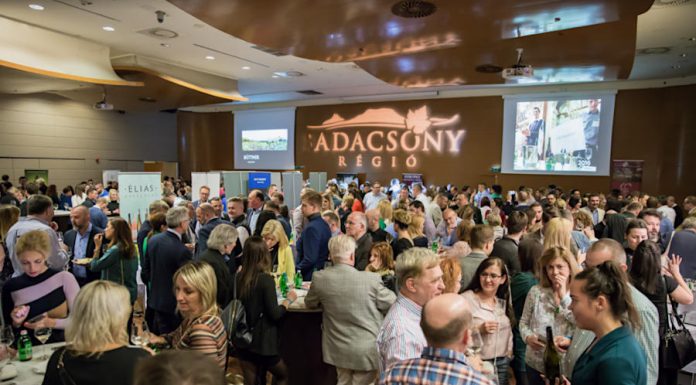 Badacsony New Yorkban 2022 Badacsony New Yorkban - New York Palota