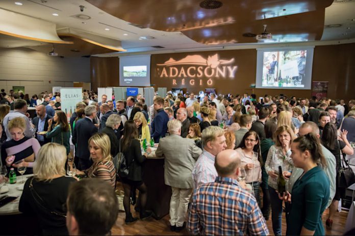 Badacsony New Yorkban - New York Palota