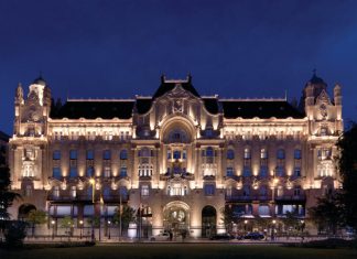 Four Seasons Hotel Gresham Palace Budapest szálloda