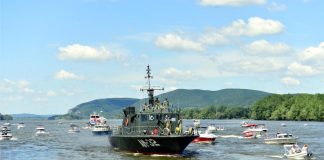 Hajós felvonulással nyitották meg a turisztikai szezont a Dunakanyarban