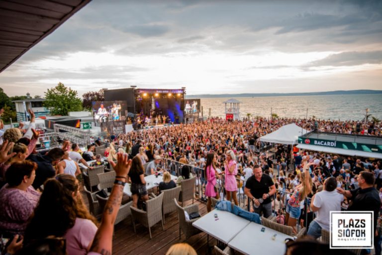 Ismét szabad a nyár! Startol a Plázs Siófok