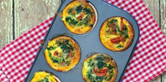 Tojás muffin spenóttal és füstölt mozzarellával Tojás muffin spenóttal és füstölt mozzarellával recept