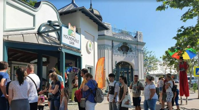 Gyerekprogramok, látványetetések, tojásvadászat a fővárosi állatkertben Fővárosi Állatkert, Holnemvolt vár, Budapest