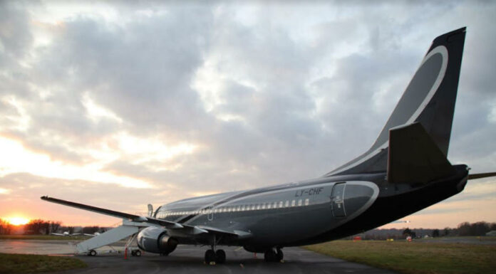 A KlasJet luxus Boeing 737-est mutat be A KlasJet luxus Boeing 737-est mutat be