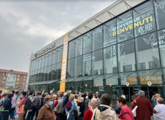 torinói Lingotto Fiere kiállítási központ