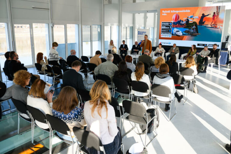 Utazás kiállítás 2023