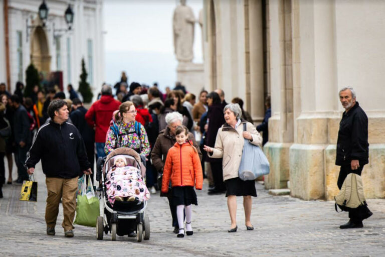 veszprémi várnegyed, turizmus, fesztivál