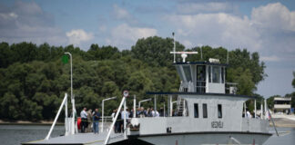 új kompjáratot a magyarországi Neszmély és a szlovákiai Dunaradvány között