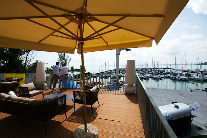 Az 55. Kékszalag-Raiffeisen Nagydíj rajt