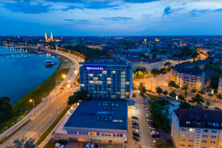 Hotel Novotel Szeged szálloda