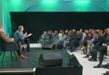 Átadták a Pro Cultura Urbis-díjakat Pro Cultura Urbis díjátadó, Merlin Színház