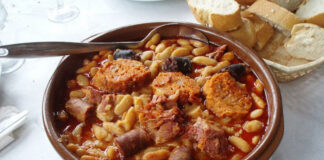 sült bab, spanyol étel - gasztronómia