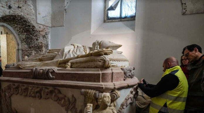 Veszprémi Érsekség Work in Progress programsorozat Padányi Biró Márton síremléke, Veszprém - kultúra