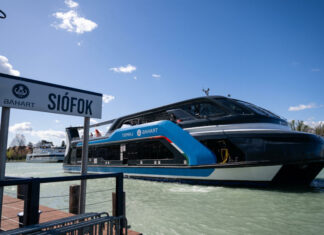 Bahart hajózás, Siófok, Balaton - turisztika