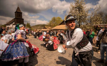 Hollókői Húsvéti Fesztivál - turisztika
