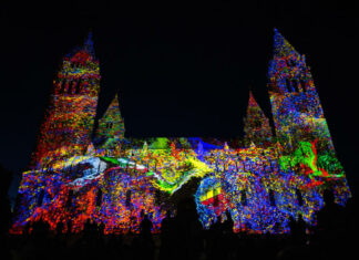 Sikeresen zárult a nyolcadik Zsolnay Fényfesztivál Zsolnay Fényfesztivál, Light Art video mapping, Pécs - turisztika