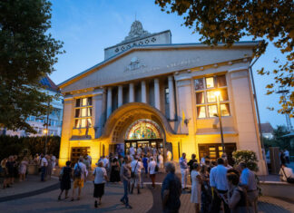 Kaposvár, Szivárvány Kultúrpalota - kultúra