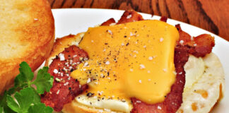 bacon, tojás, sajt elkészítés - receptek