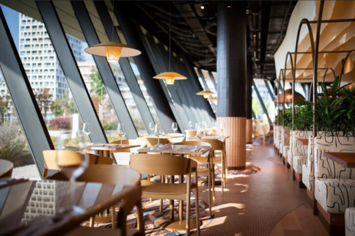 Kopaszi-öböl, Zazie Bistro & Bar