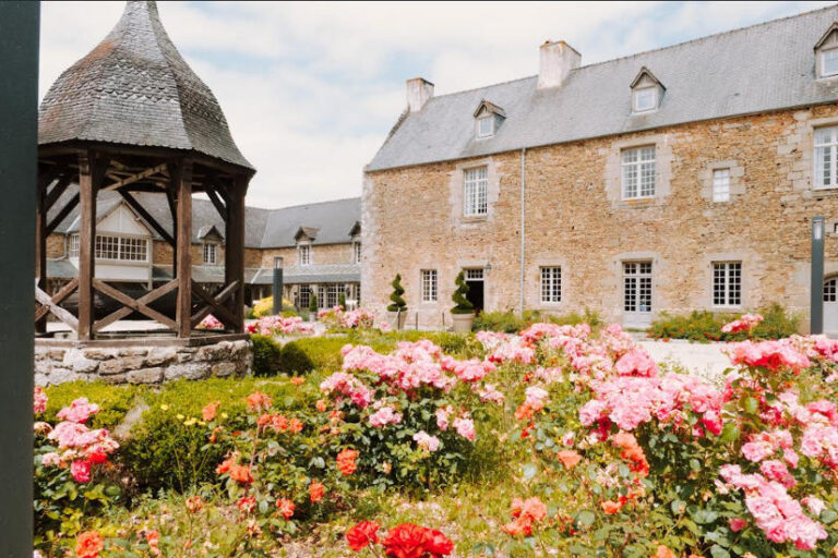 Hôtel de l'Abbaye du Tronchet – Handwritten Collection - szálloda Franciaország