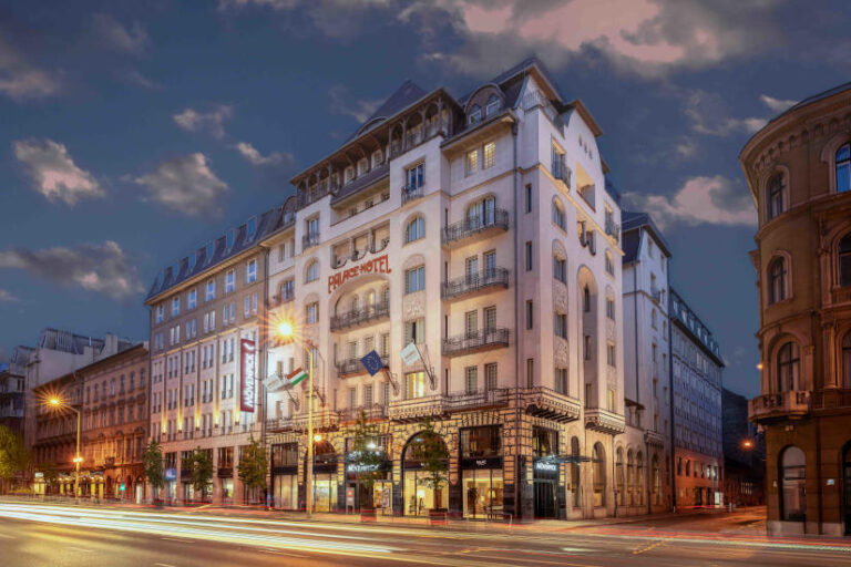 Mövenpick Hotel Budapest Centre szálloda