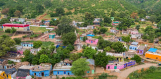 Chanderi - India ikonikus szári szövő klasztere