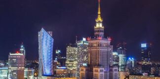 Varsó, Lengyelország - turisztikai desztináció, kiutaztatás