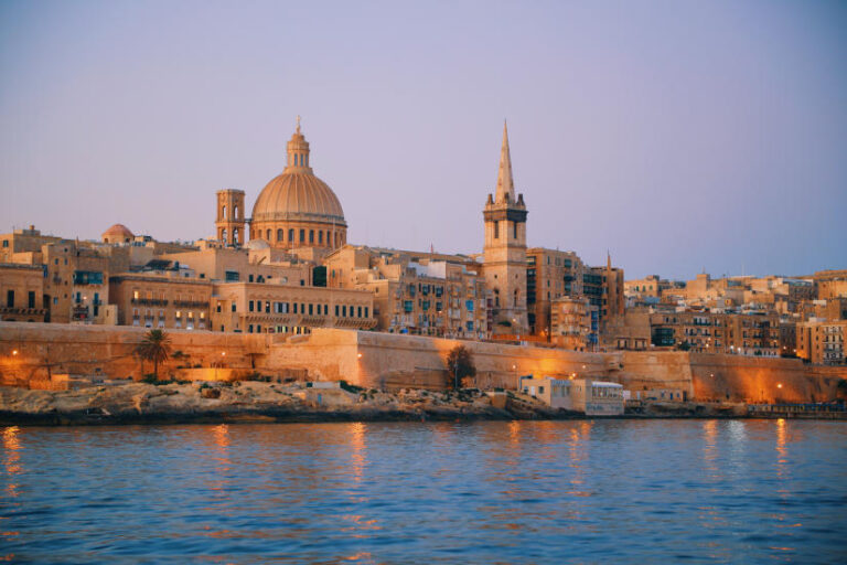 Valletta, Málta - turisztikai desztináció - kiutaztatás