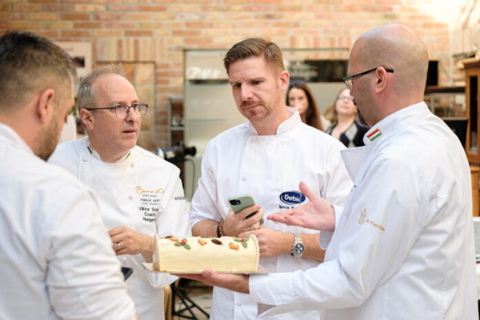 Karácsonyi fatörzs 2025 verseny Cukrász Ipartestület - gasztro, desszert